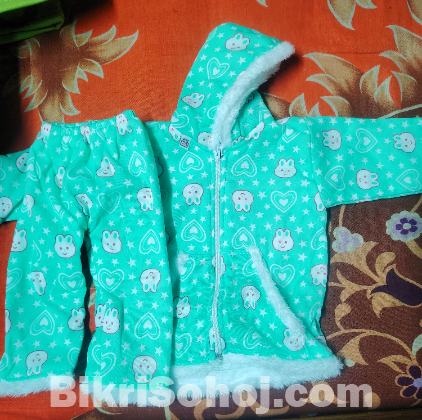 বাচ্চাদের শীতের সেট ২৫০ পিস (পাইকারি দাম থেকেও ৩০% ছাড়ে)